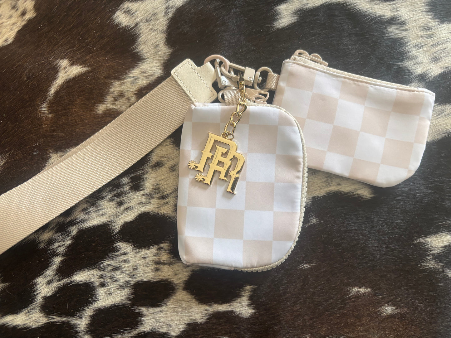 R & R Wristlet