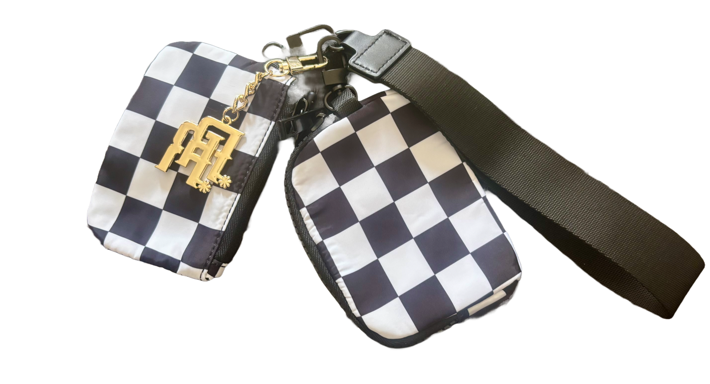 R & R Wristlet